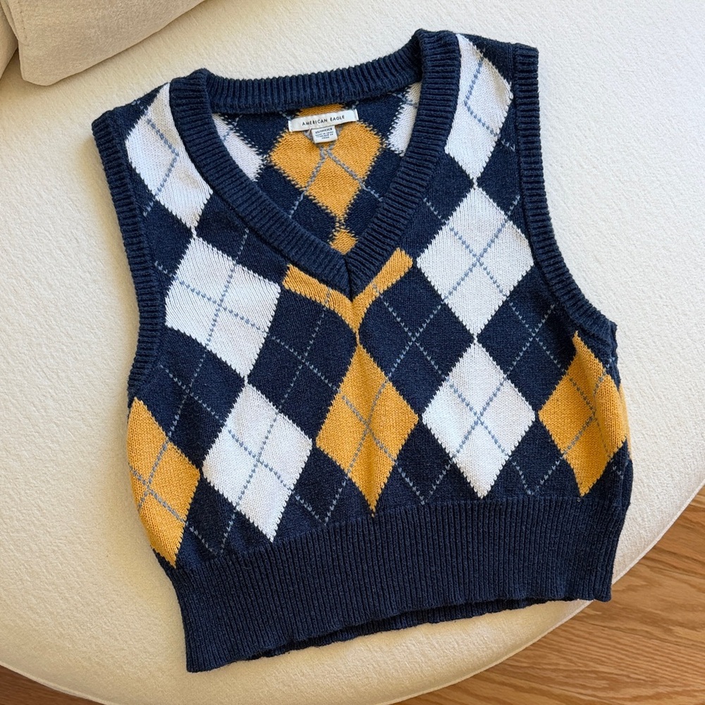 American Eagle Outfitters Navy, White & Mustard Argyle V-Neck Sweater Vest